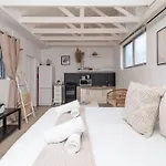 Bohemian, Neutral Studio Close To Promenade